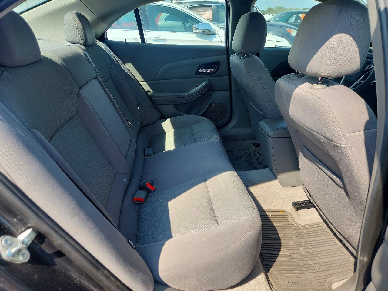 2015 Chevrolet Malibu Ls - zdjęcie 10