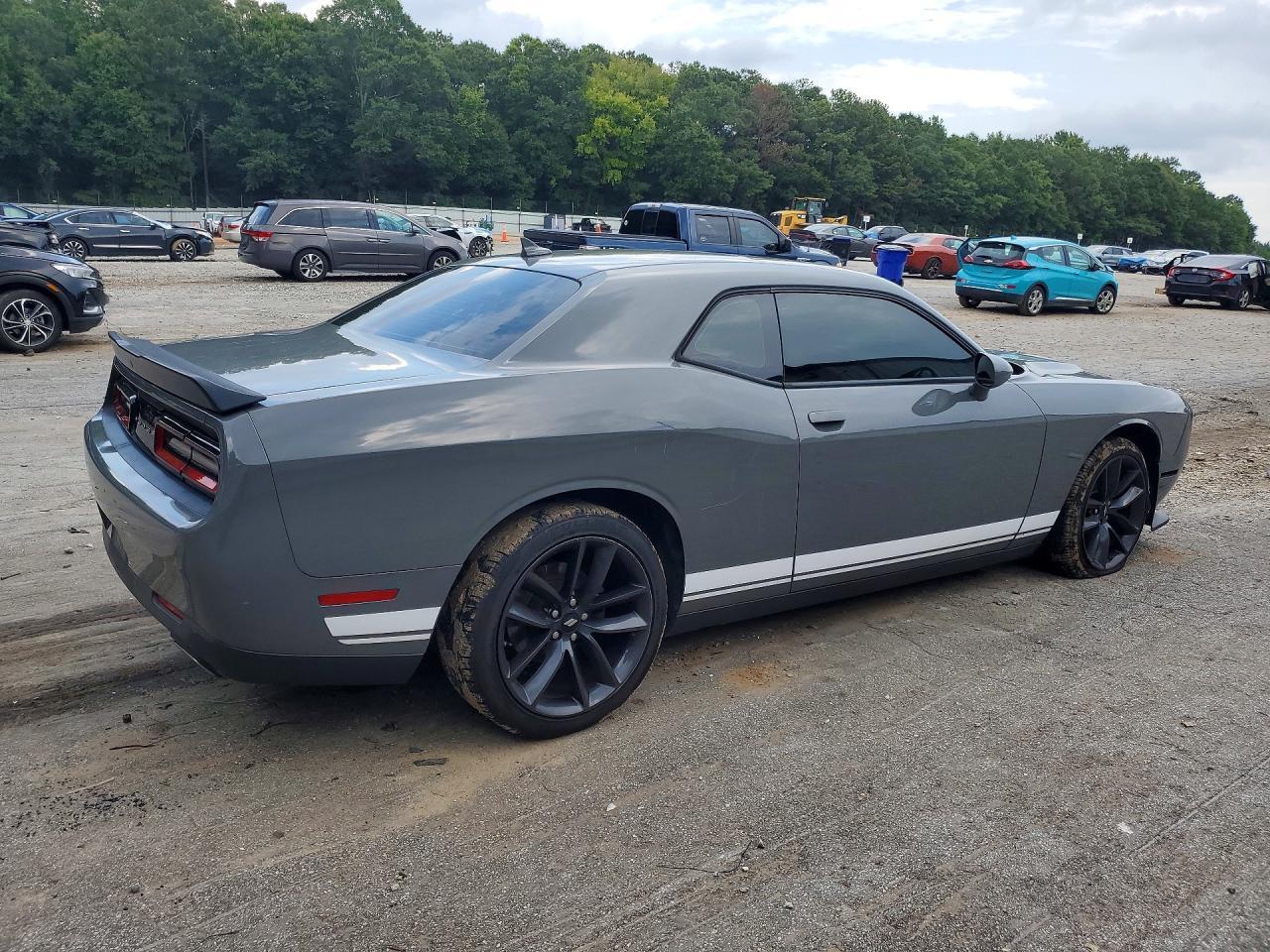 2017 Dodge Challenger Sxt - zdjęcie 3