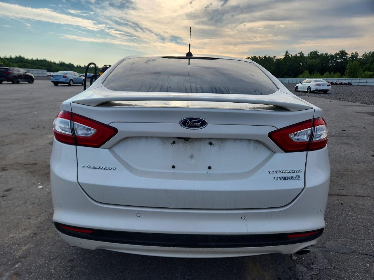 2015 Ford Fusion Titanium Hev - zdjęcie 6