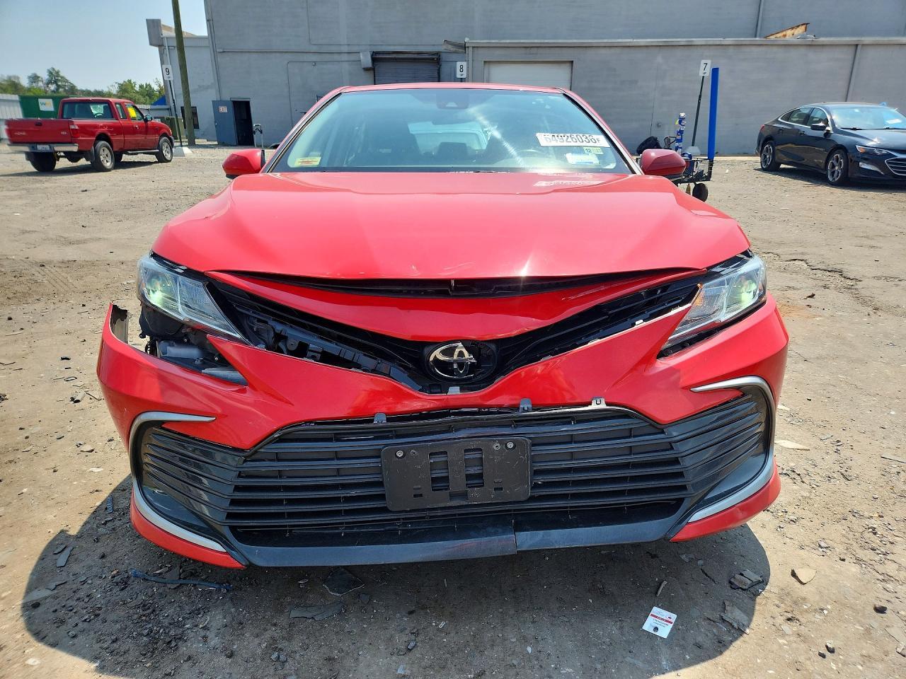 2021 Toyota Camry Le - zdjęcie 5