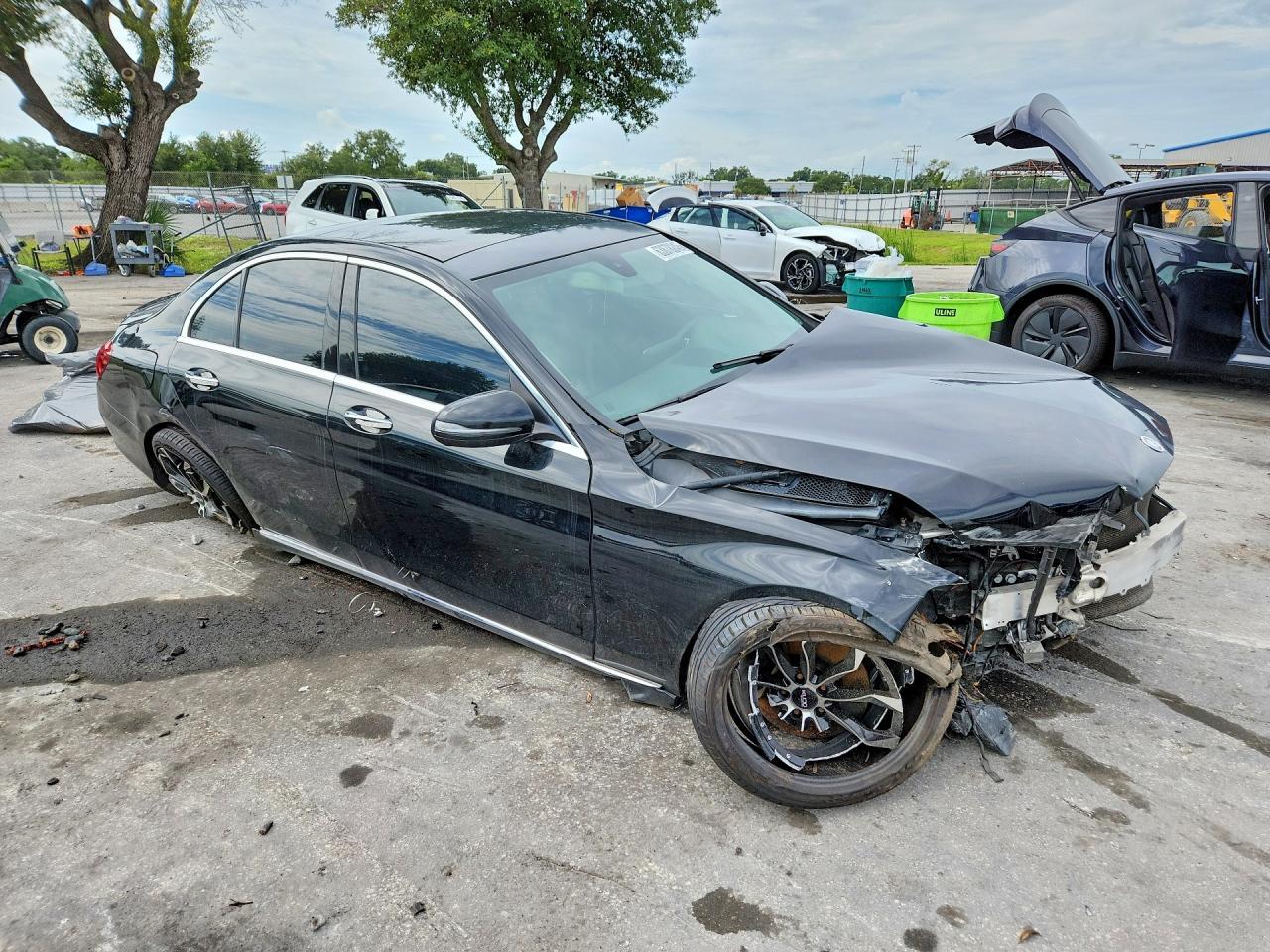 2016 Mercedes-Benz C 300 - zdjęcie 4