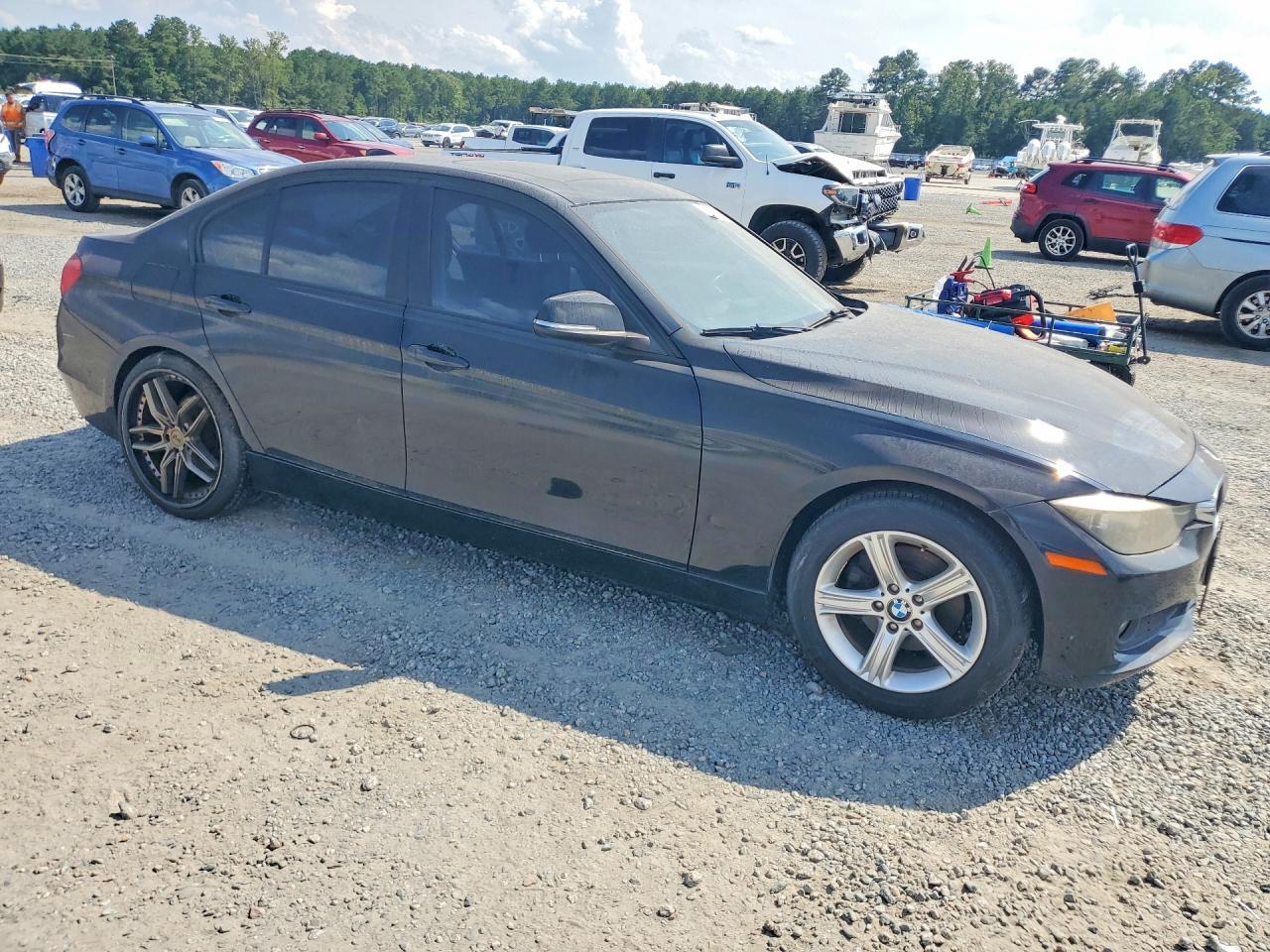 2013 BMW 320 I - zdjęcie 4