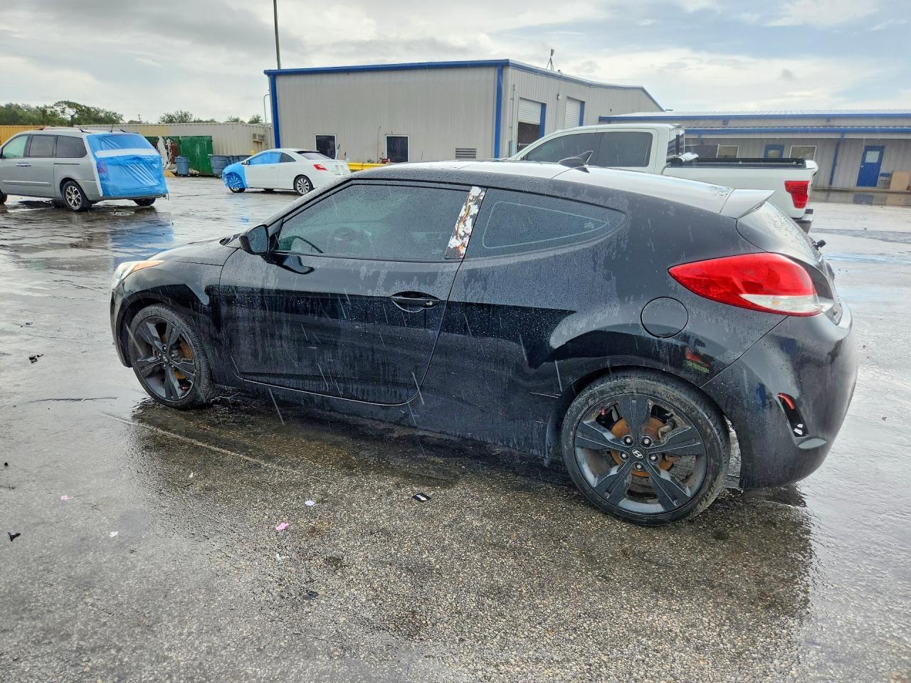 2016 Hyundai Veloster Base - zdjęcie 2