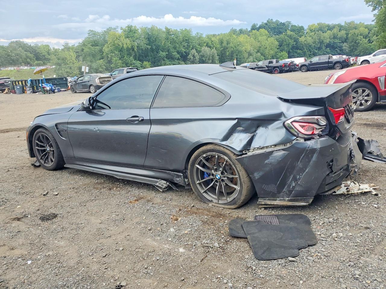 BMW M4 Coupe - zdjęcie 2
