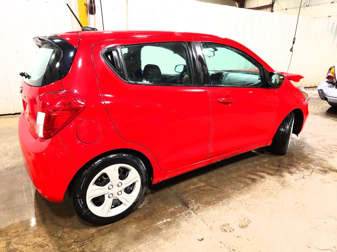 2022 Chevrolet Spark Ls - zdjęcie 3