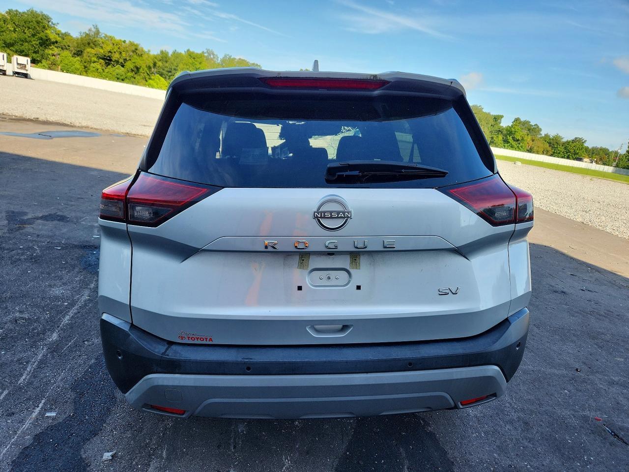 2023 Nissan Rogue Sv - zdjęcie 6