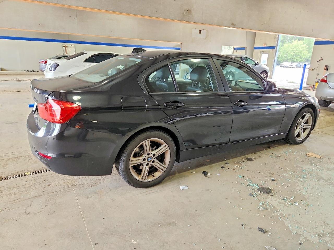 2015 BMW Seria 3 328i - zdjęcie 3