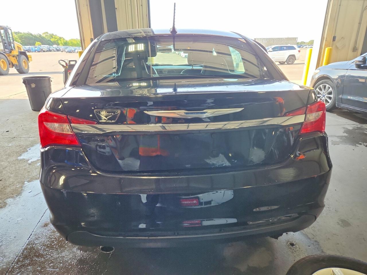 2014 Chrysler 200 Limited - zdjęcie 6