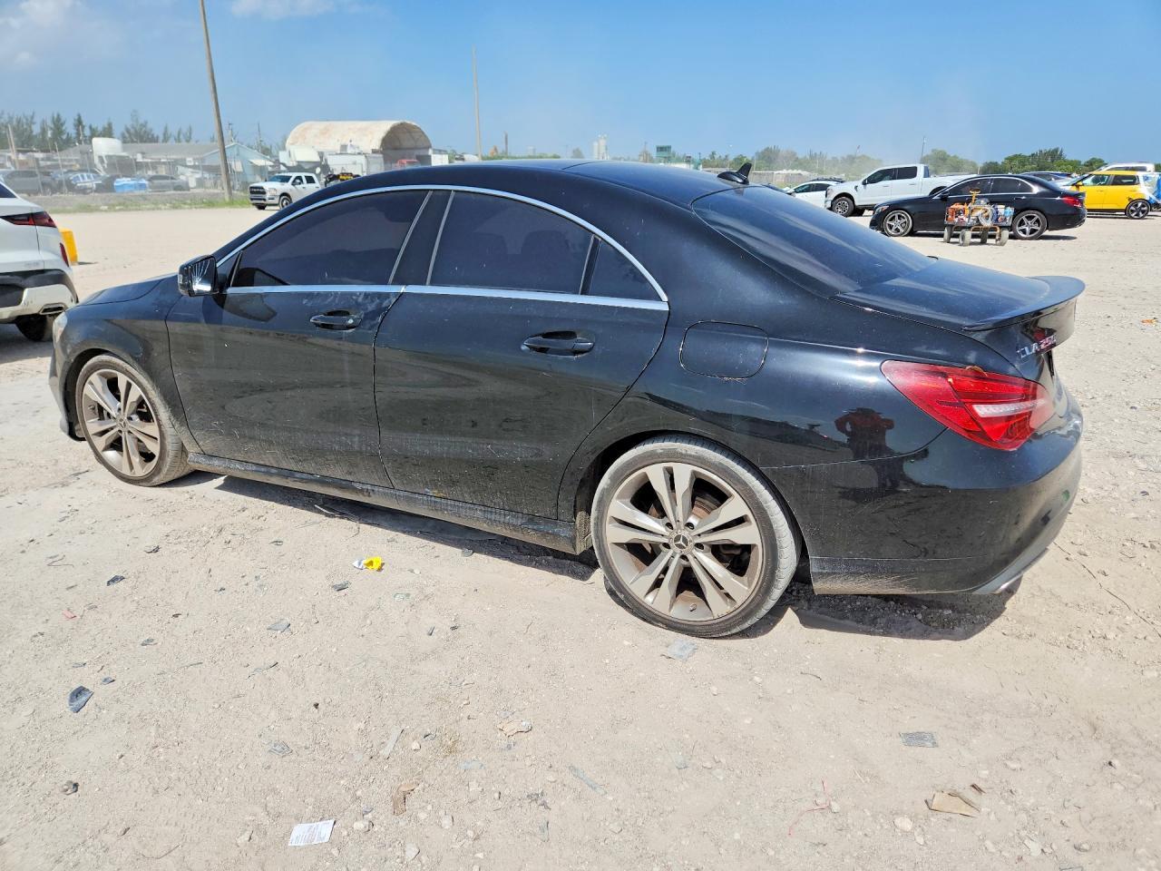 2019 Mercedes-Benz Cla 250 - zdjęcie 2