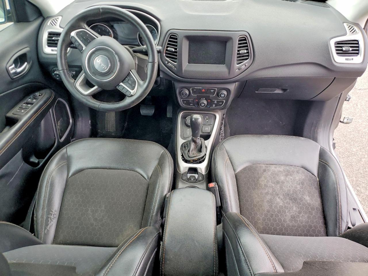 2019 Jeep Compass Latitude - zdjęcie 8