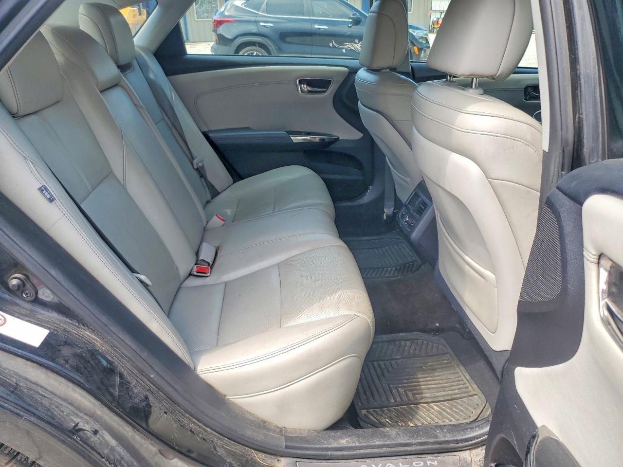 2013 Toyota Avalon Limited - zdjęcie 10