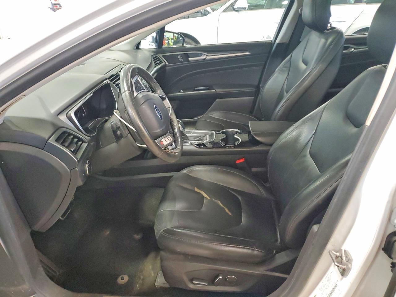 2015 Ford Fusion Titanium - zdjęcie 7
