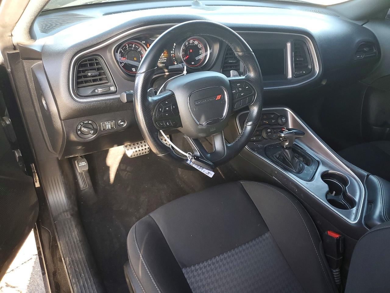 2020 Dodge Challenger R/T - zdjęcie 8