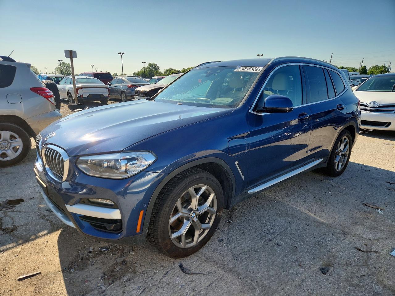 2021 BMW X3 xDrive30E - zdjęcie główne