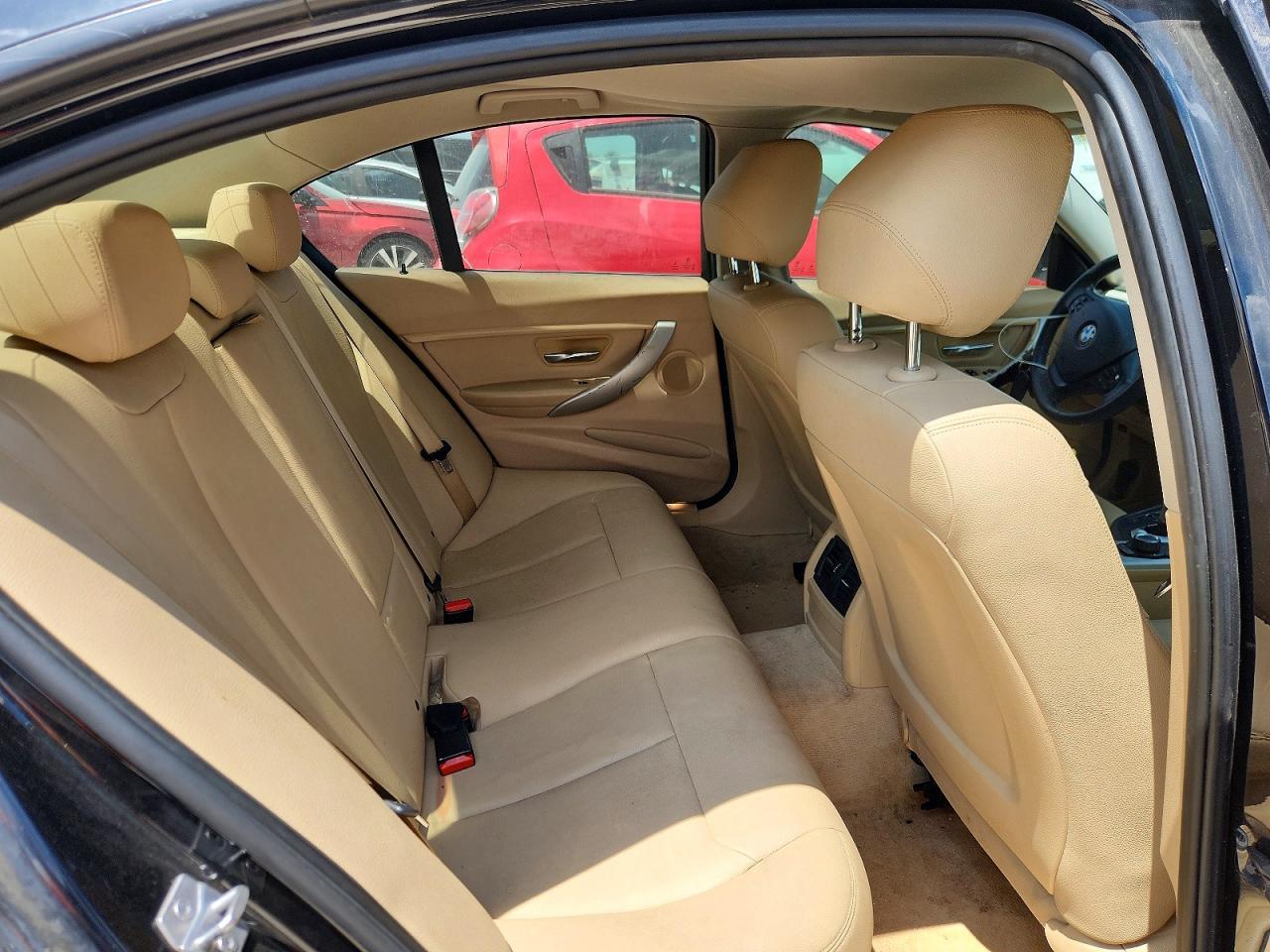 2014 BMW 320 I - zdjęcie 10