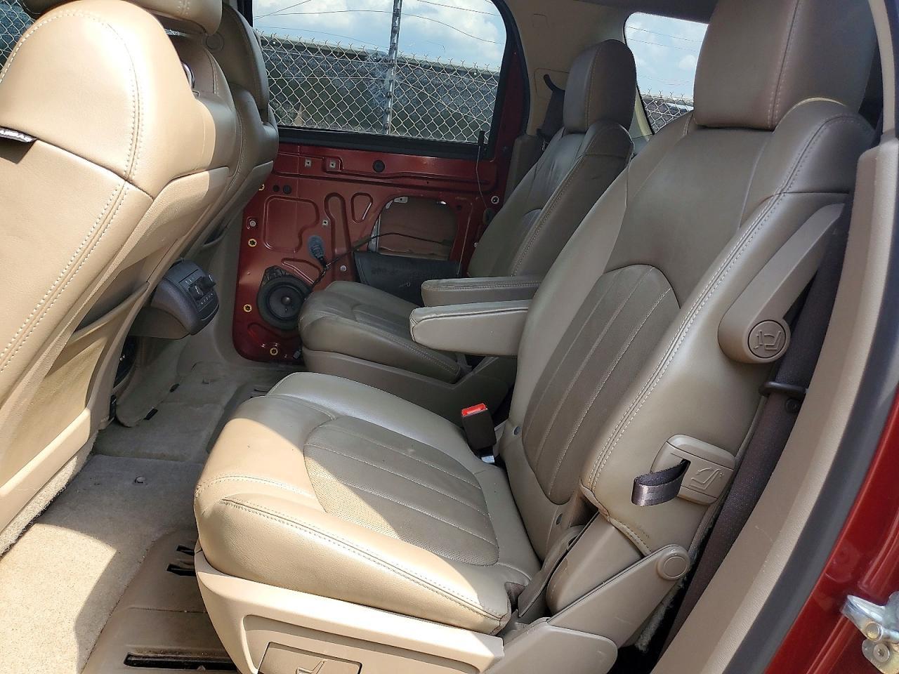 2016 GMC Acadia Denali - zdjęcie 10