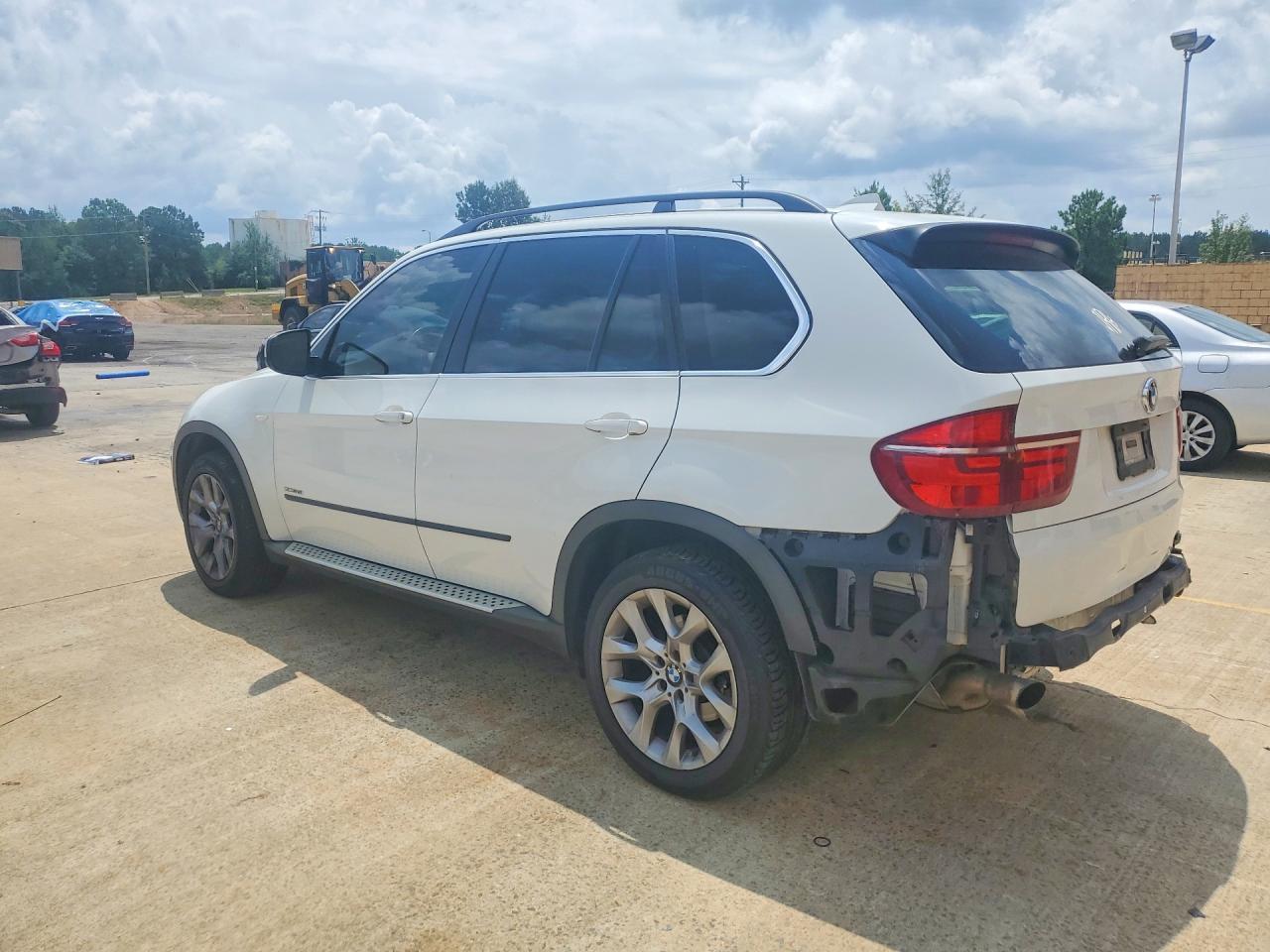2013 BMW X5 xDrive35I - zdjęcie 2
