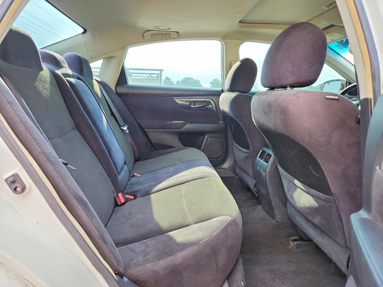 2013 Nissan Altima 2.5 - zdjęcie 10
