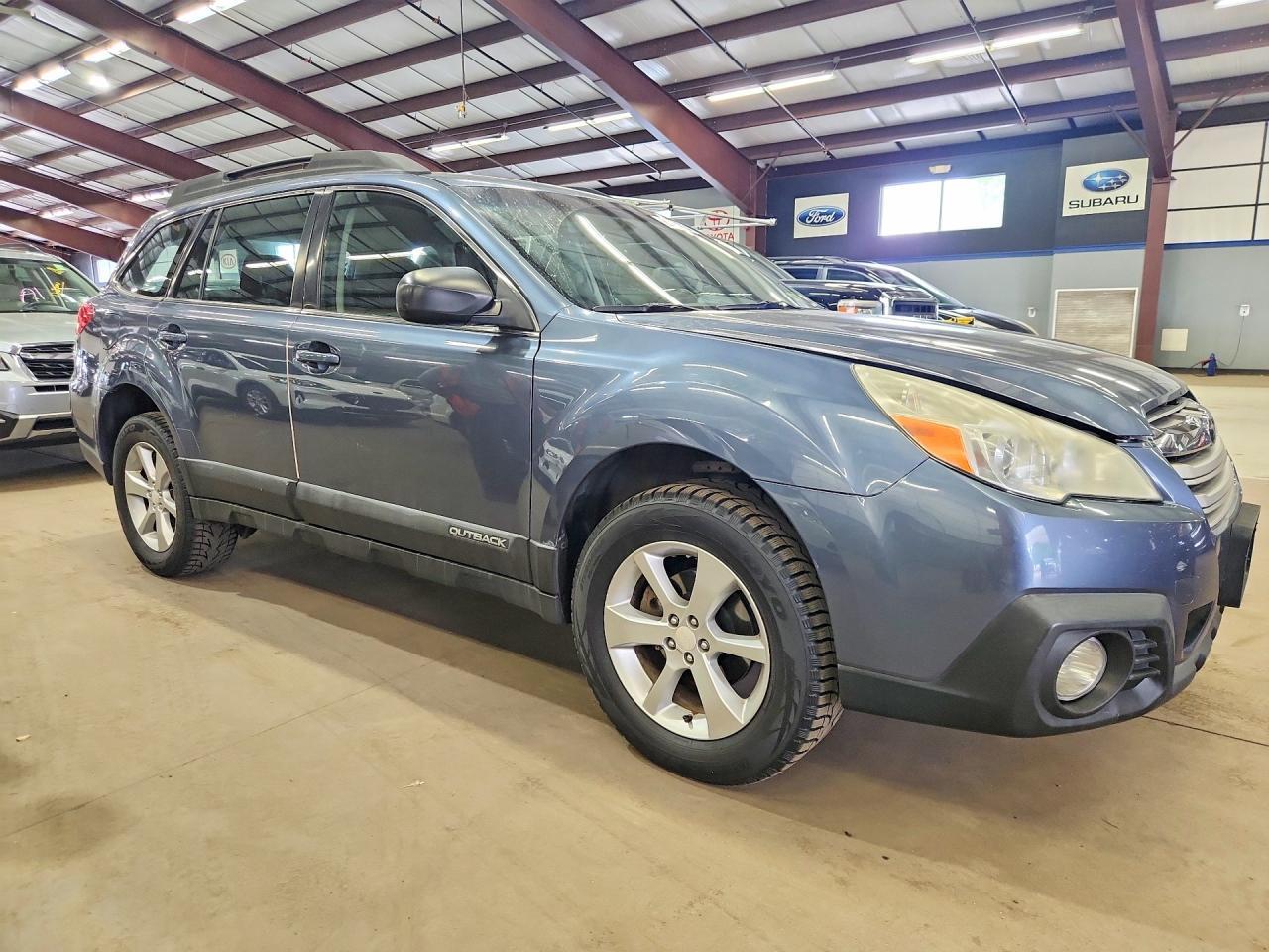 2014 Subaru Outback 2.5I - zdjęcie 4