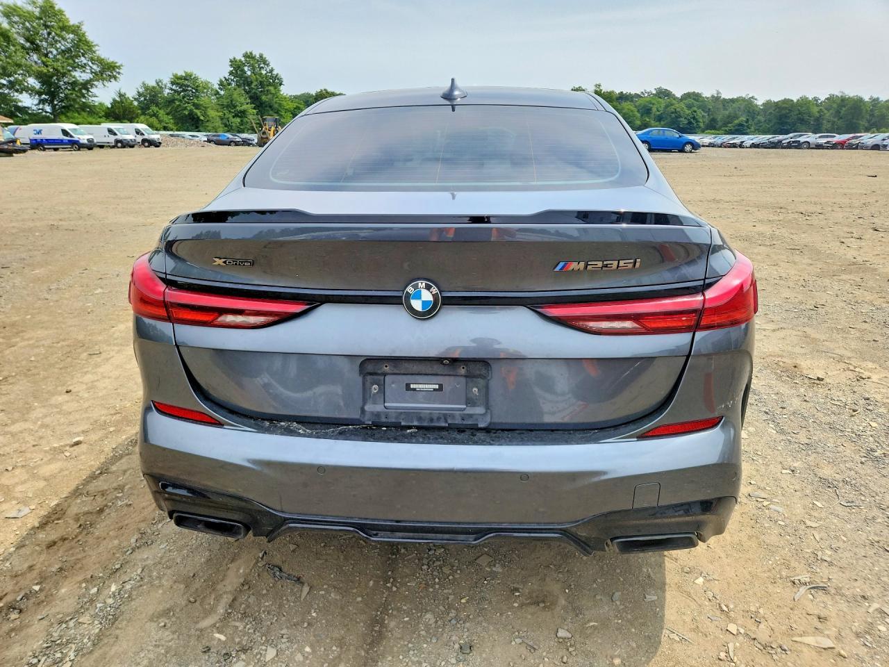 2021 BMW Seria 2 M235i - zdjęcie 6