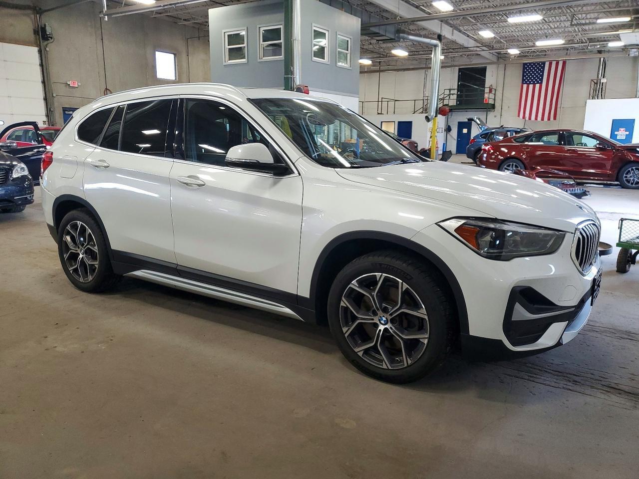 2021 BMW X1 xDrive28I - zdjęcie 4