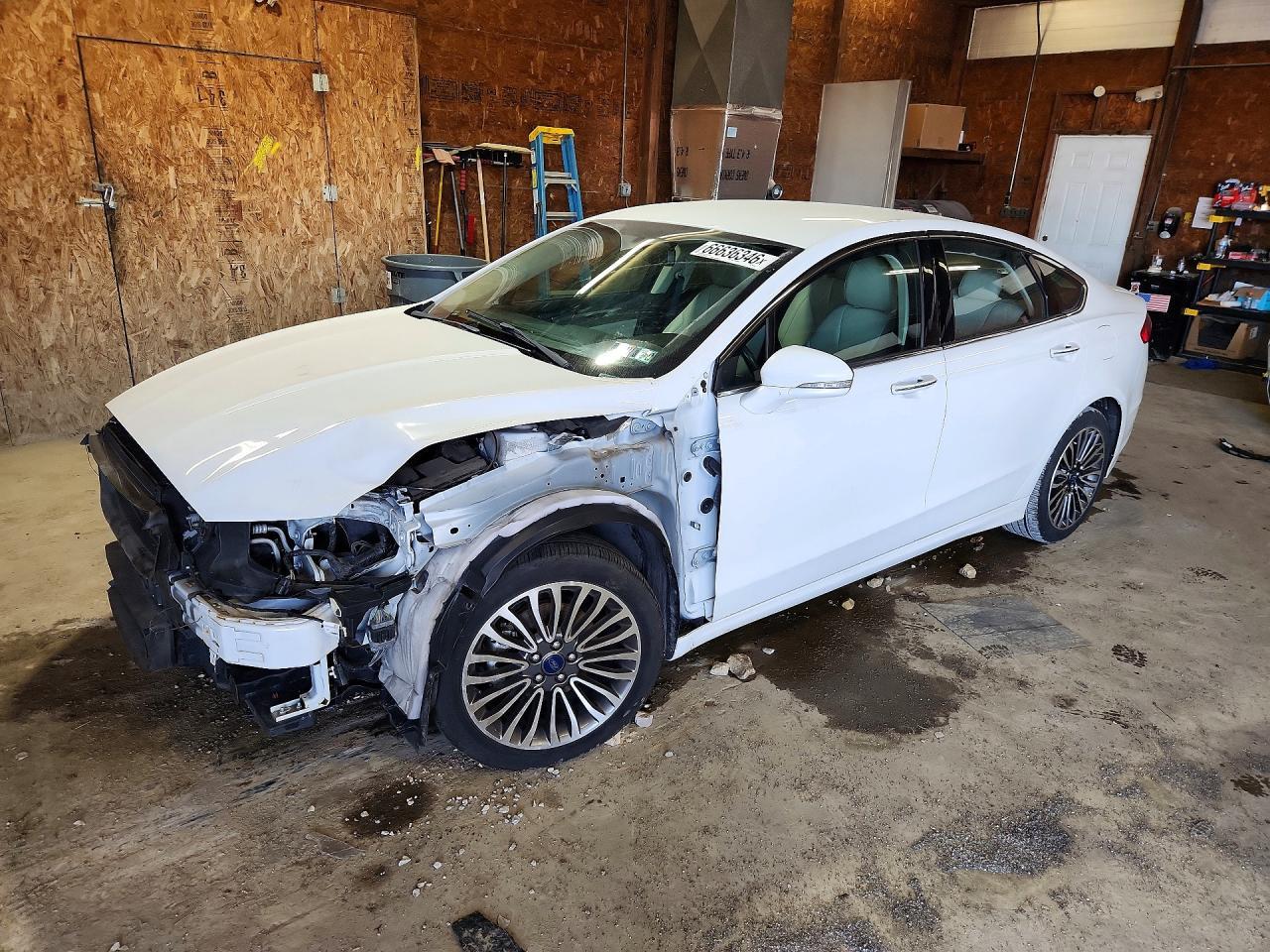 2018 Ford Fusion Titanium/Platinum - zdjęcie główne