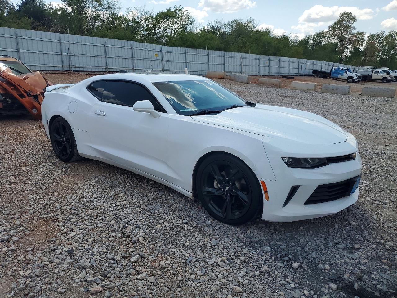 2017 Chevrolet Camaro Lt - zdjęcie 4