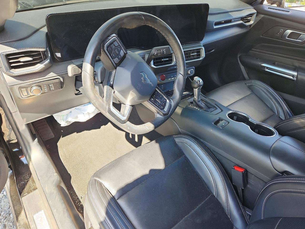 2024 Ford Mustang - zdjęcie 8