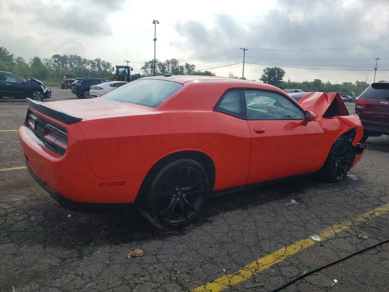 2017 Dodge Challenger Sxt - zdjęcie 3