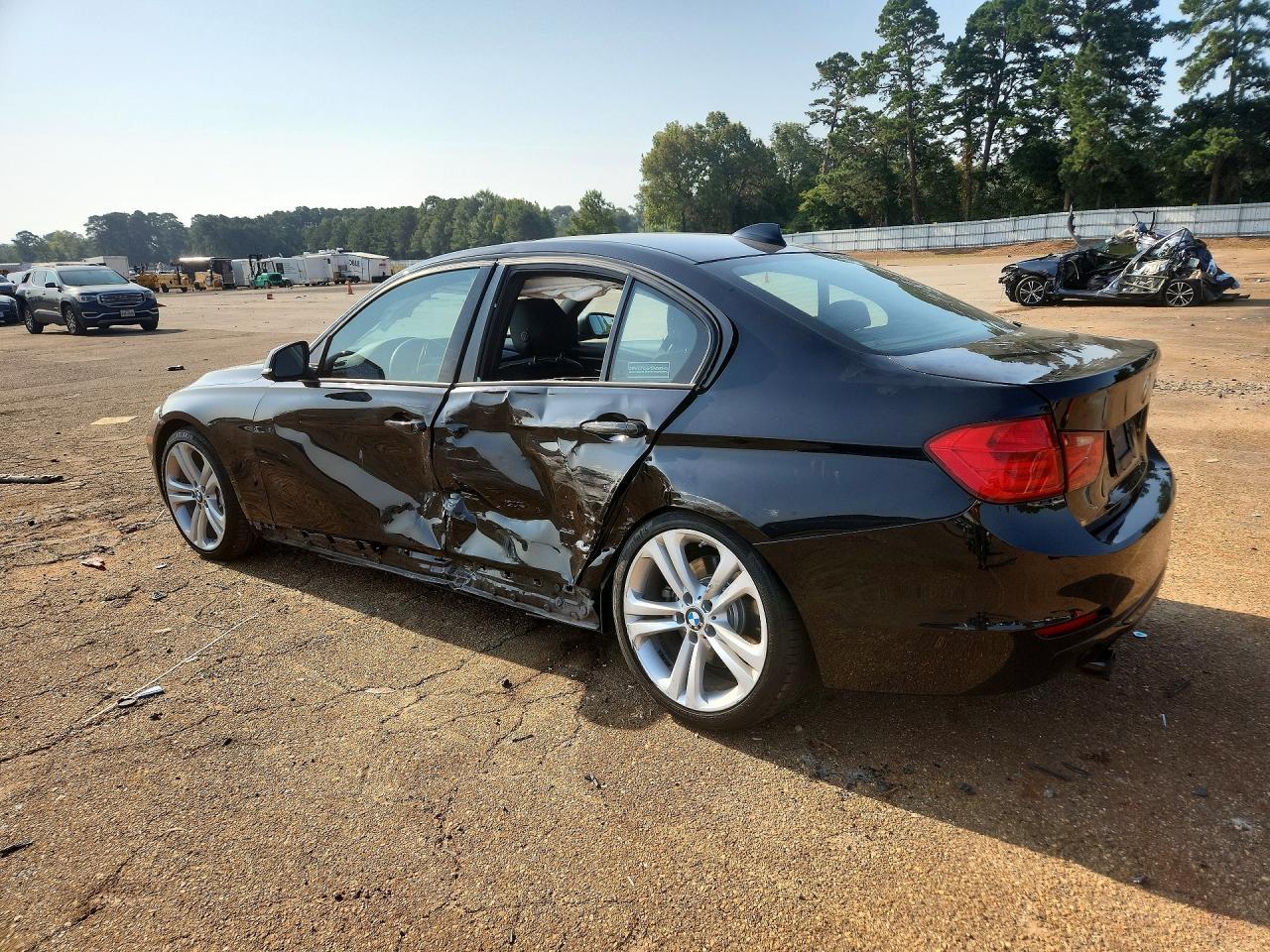 2013 BMW 335 I - zdjęcie 2