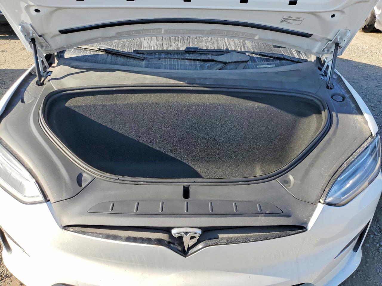 2022 Tesla Model X - zdjęcie 12