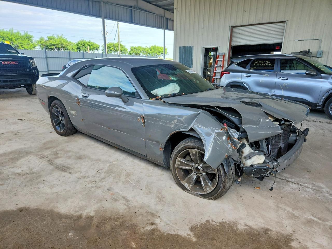 2017 Dodge Challenger Sxt - zdjęcie 4