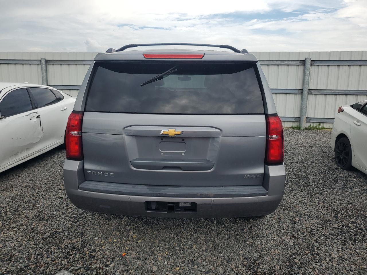 2019 Chevrolet Tahoe C1500 Ls - zdjęcie 6