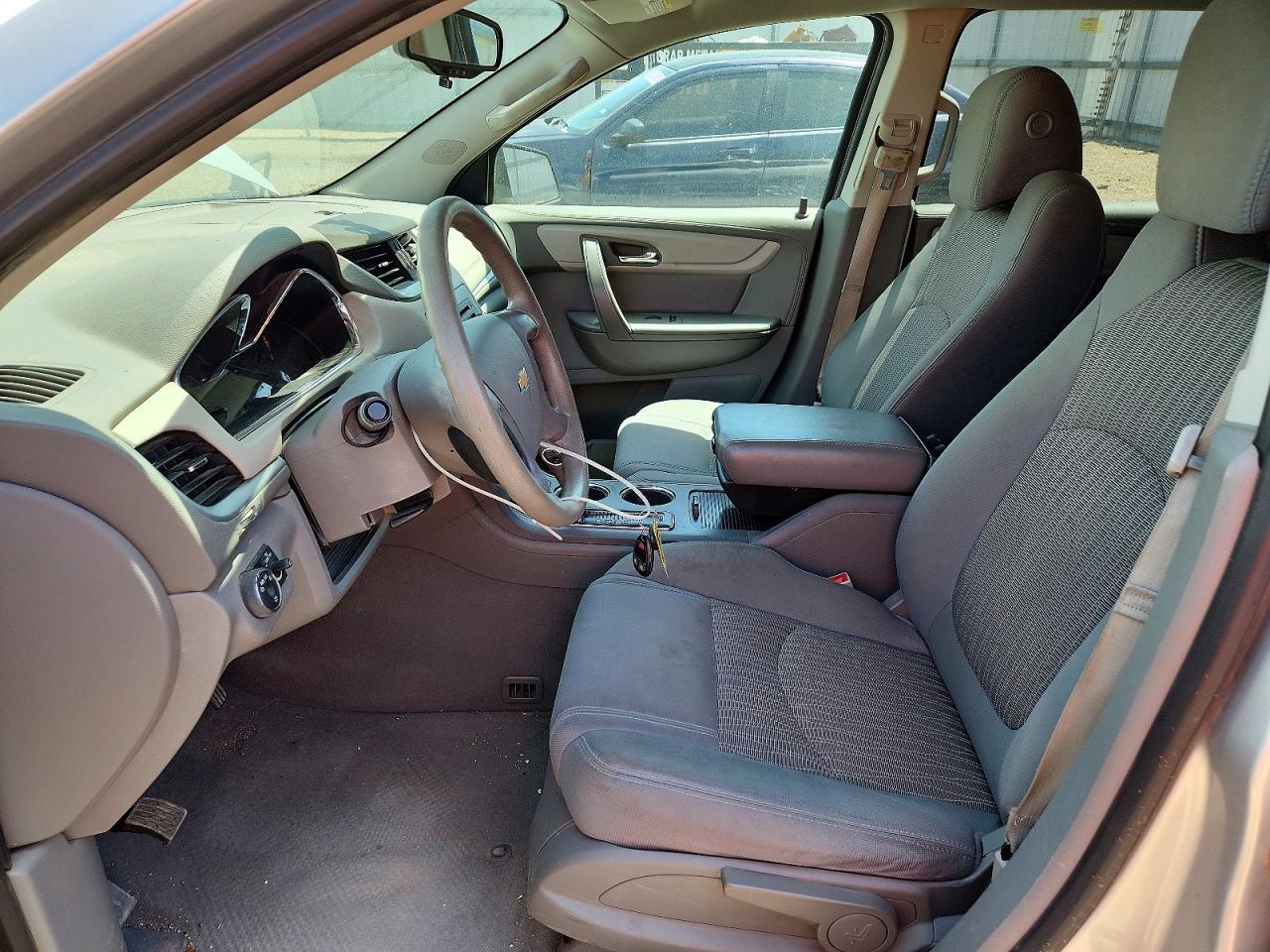 2016 Chevrolet Traverse Ls - zdjęcie 7