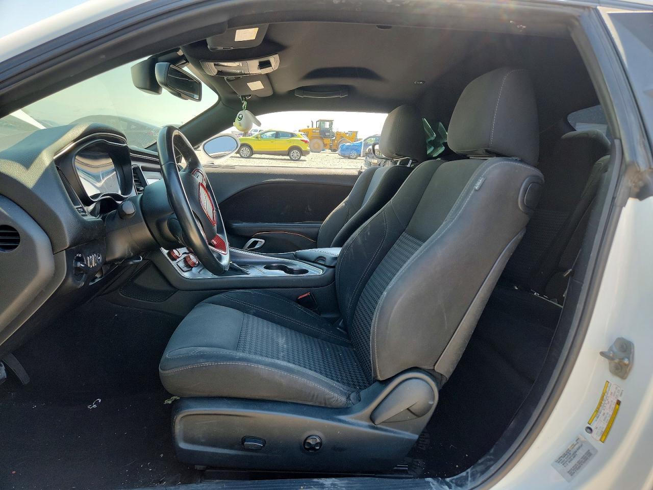 2015 Dodge Challenger Sxt - zdjęcie 7