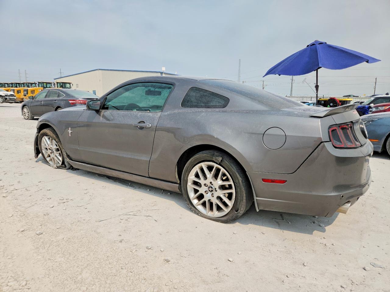 2014 Ford Mustang - zdjęcie 2