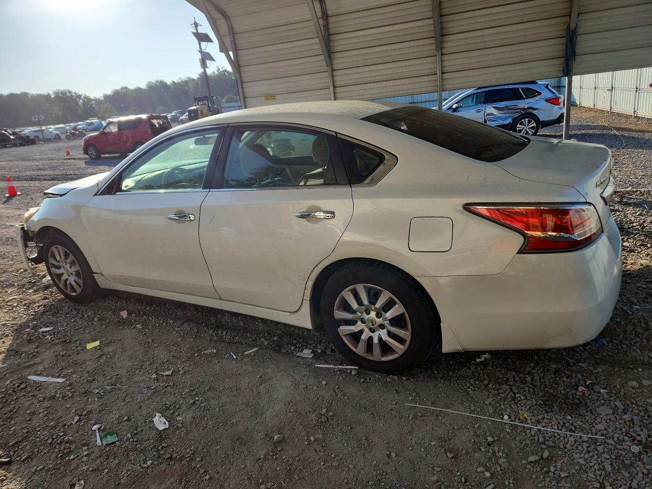 2015 Nissan Altima 2.5 S - zdjęcie 2
