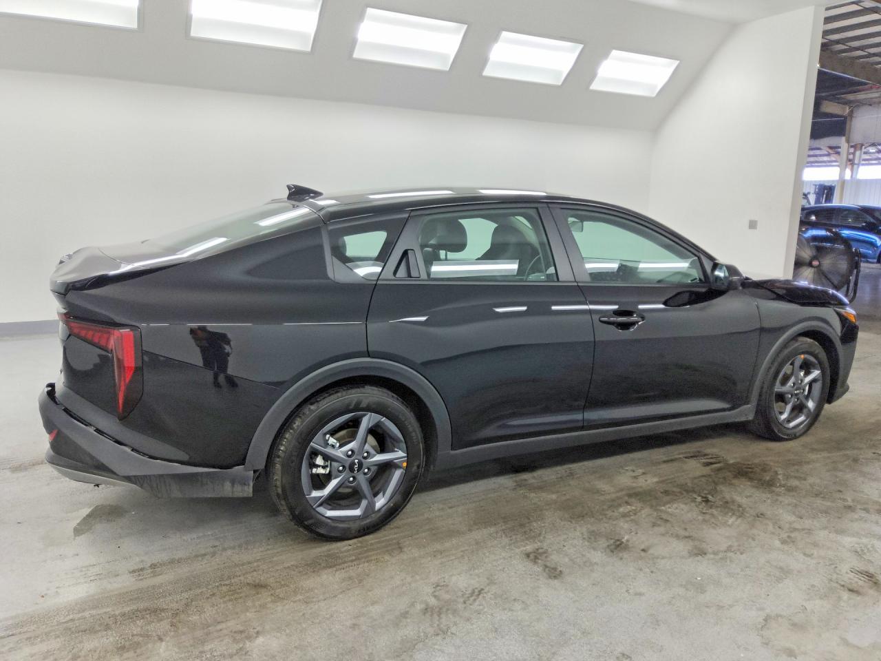 2026 Kia K4 Lxs - zdjęcie 3