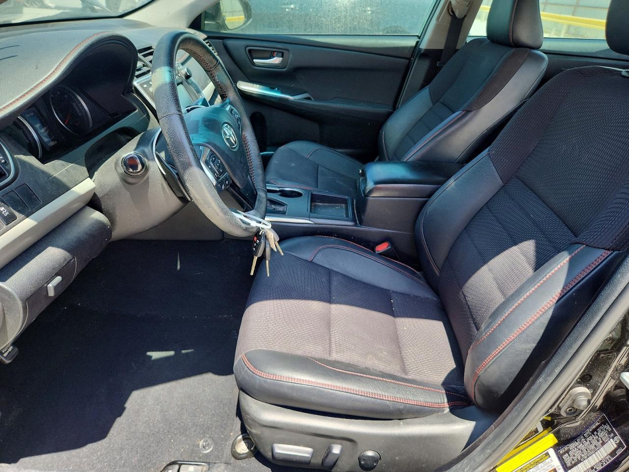 2016 Toyota Camry Se - zdjęcie 7