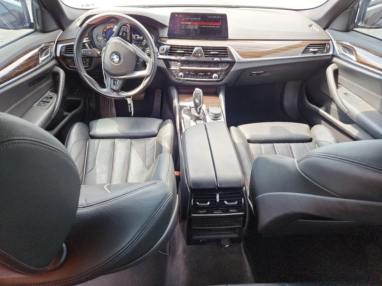 2018 BMW 530E - zdjęcie 8