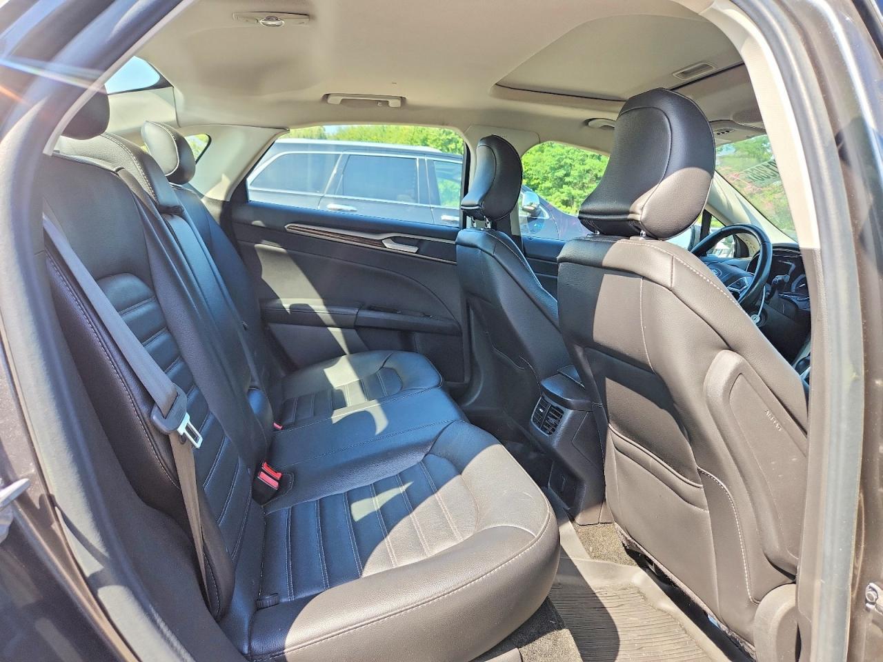2016 Ford Fusion Se - zdjęcie 10