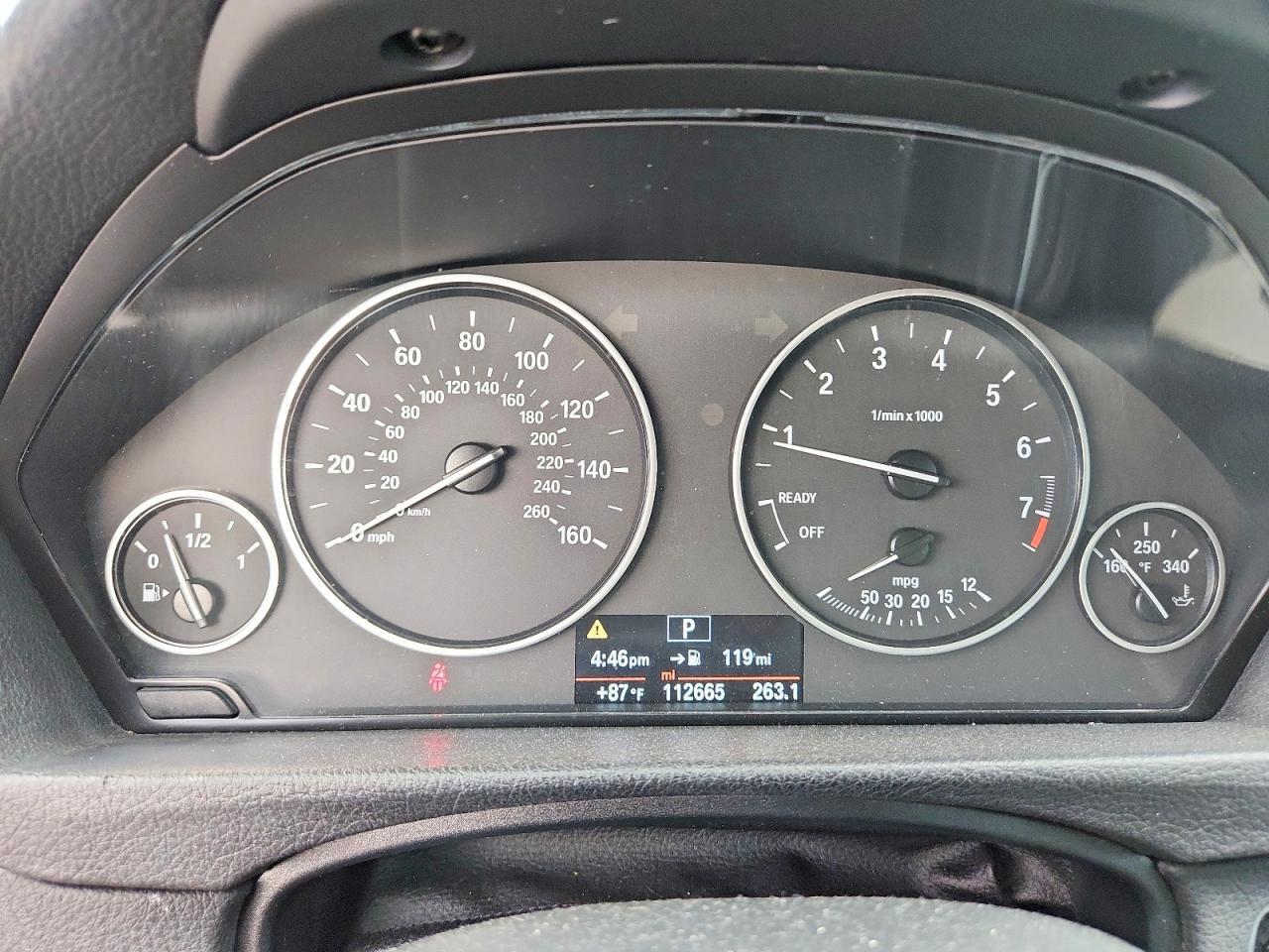 2015 BMW 320 I - zdjęcie 9