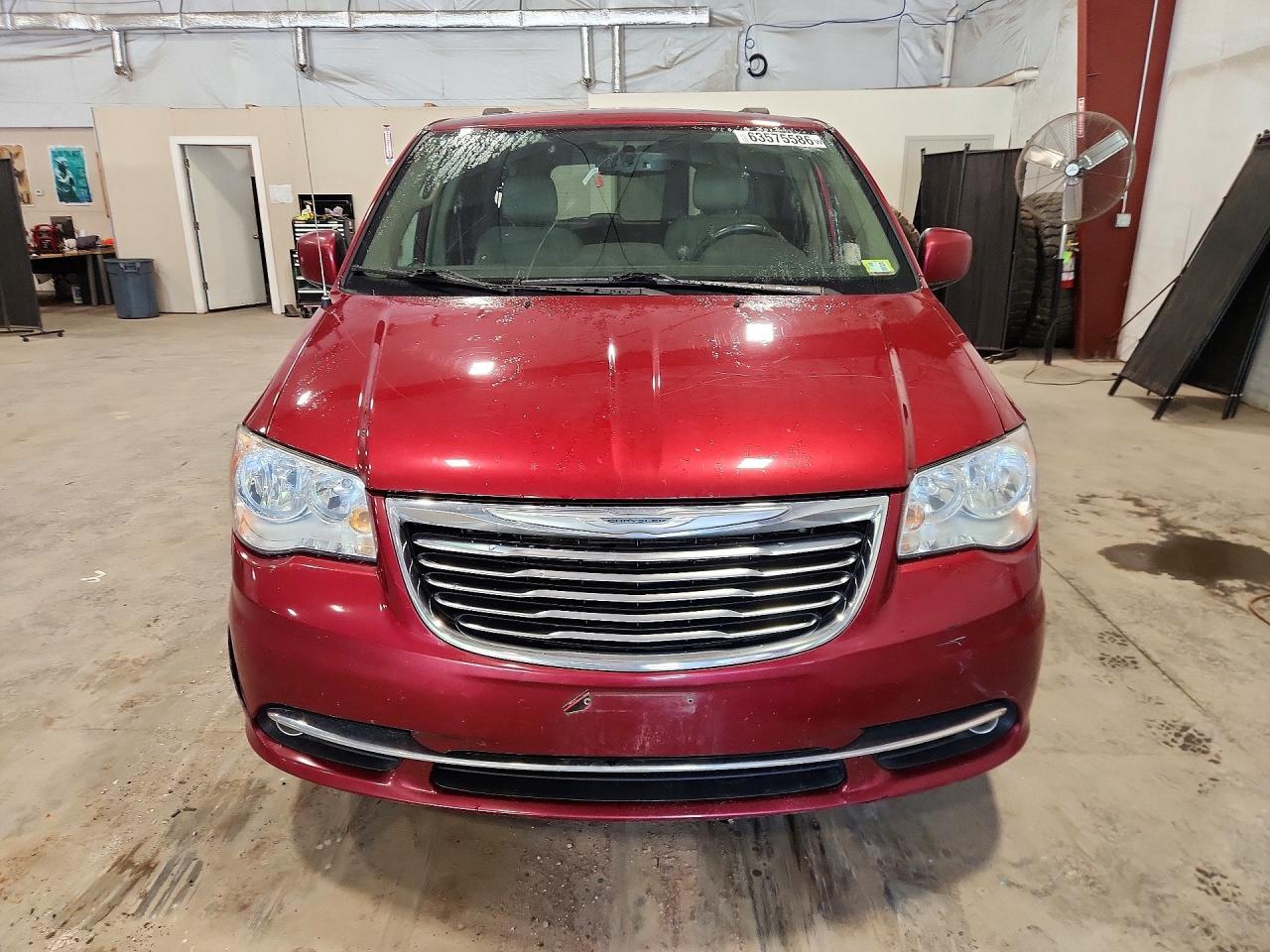 2015 Chrysler Town & Country Touring - zdjęcie 5