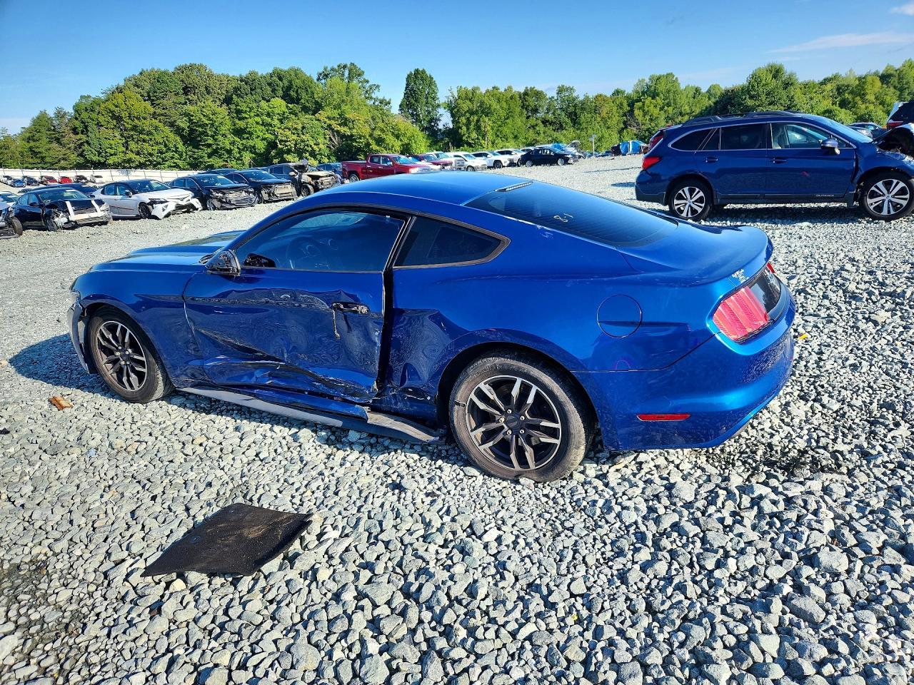 2017 Ford Mustang - zdjęcie 2