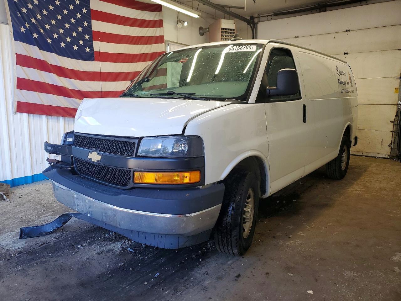 2019 Chevrolet Express G2500 - zdjęcie główne