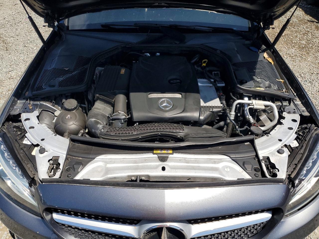2017 Mercedes-Benz C 300 4Matic - zdjęcie 11