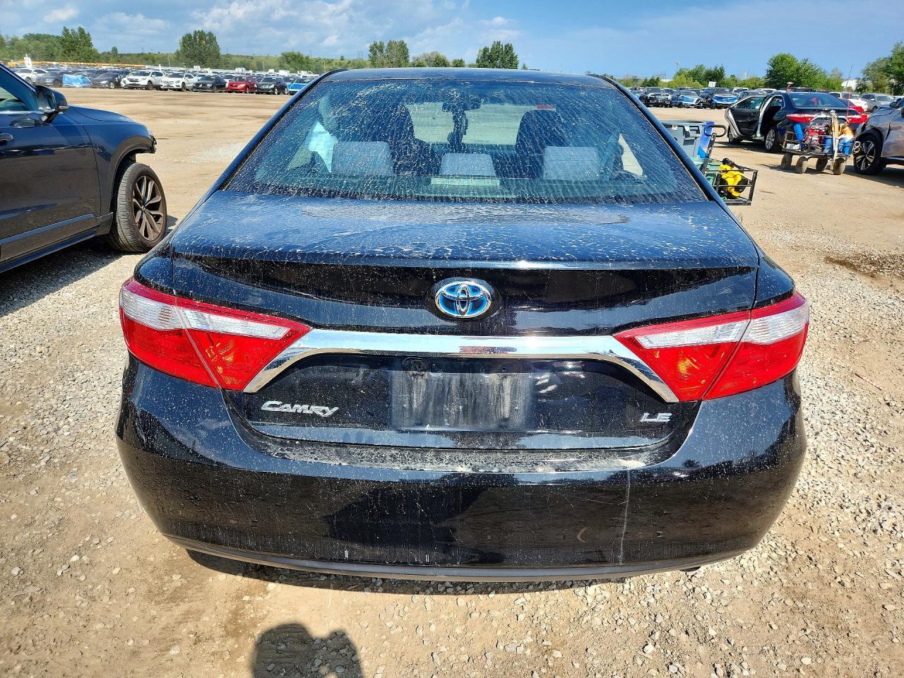 2015 Toyota Camry Le - zdjęcie 6