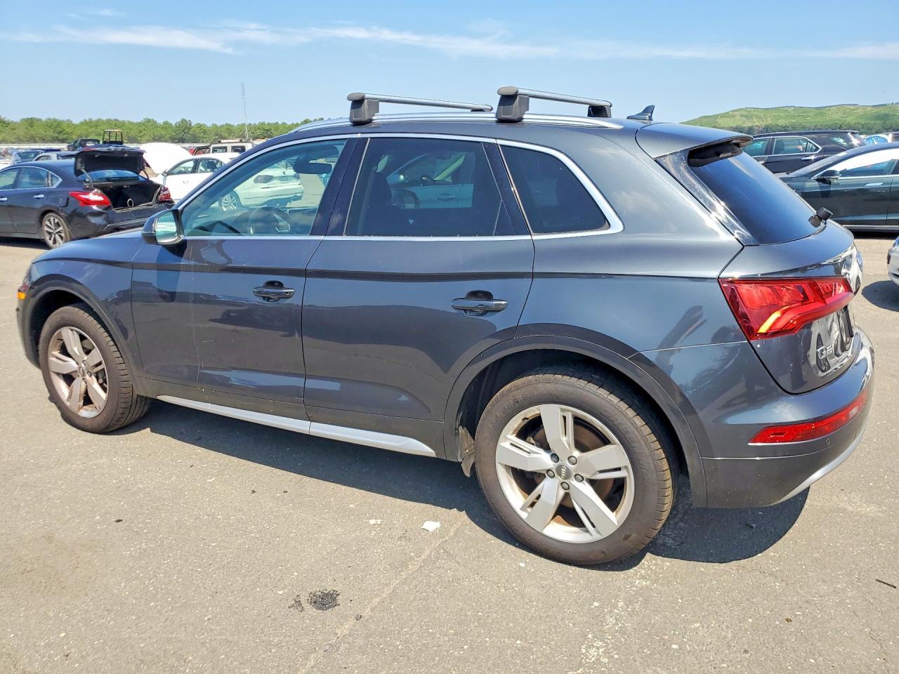 2018 Audi Q5 Premium Plus - zdjęcie 2