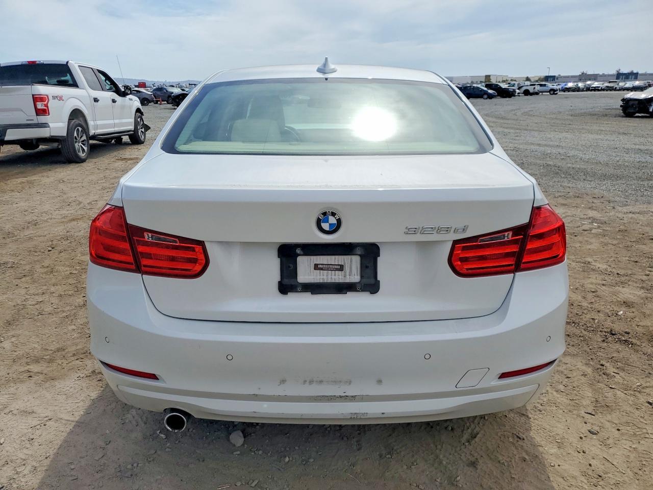 2014 BMW 328 D - zdjęcie 6