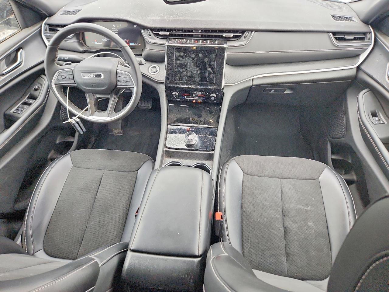 2024 Jeep Grand Cherokee Laredo - zdjęcie 8